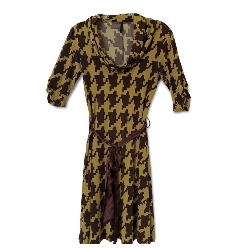 Printed jersey dress. With satin belt. Size M